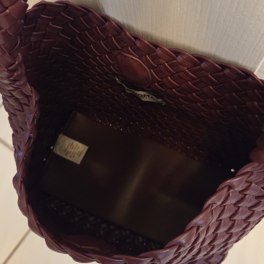 Sonoma Brand Ladies Woven Burgundy Color Handbag BRAND NEW! No Tags - Picture 3 of 5